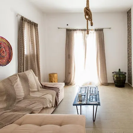 House Parikia (Paros)